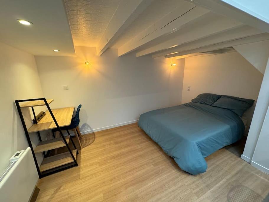 Duplex Fougerais Lägenhet Fougères Exteriör bild